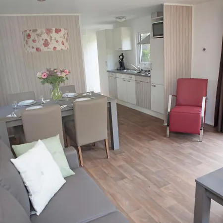 Holiday home Veluwelodge 4p Voorthuizen